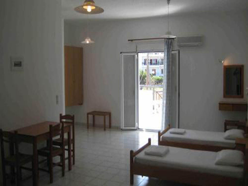 Irilena Apartments Stalida Eksteriør billede